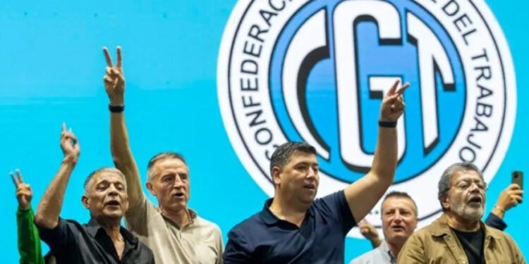 Reforma laboral: el Gobierno modifica una restricción que afectaba a los sindicatos por pedido de la CGT