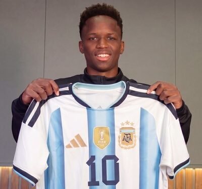 La trayectoria de Stephen Kiki Ramos: de un orfanato en Haití a la Selección Argentina