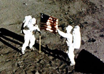 Los secretos ocultos de la misión que llevó al ser humano a la Luna