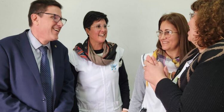 Docentes de Santa Fe recibirán un pago adicional en julio, con un aumento del 15%