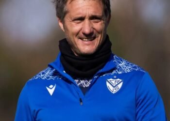 El enfoque de Barros Schelotto en Vélez: un camino hacia el desarrollo juvenil