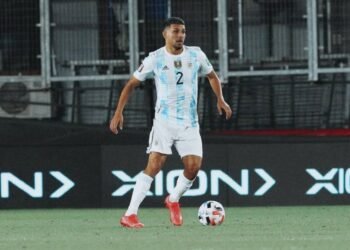 Facundo Medina se suma al Bayer Leverkusen tras su participación en el Mundial: cifras del traspaso