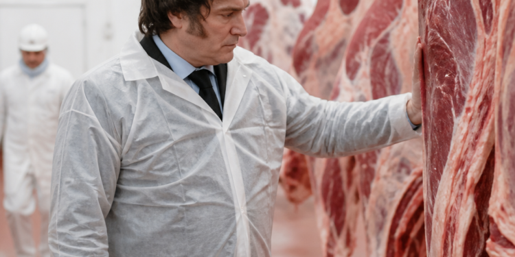 El Gobierno minimiza el efecto de la decisión de Trump sobre el cupo de carne para Argentina