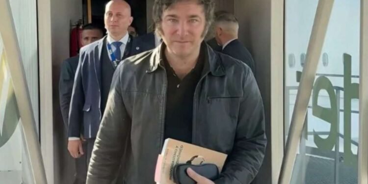 Javier Milei inicia nueva gira internacional: visita Ecuador y Colombia