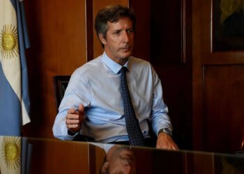 Alternativas del Gobierno para estimular el crédito en dólares