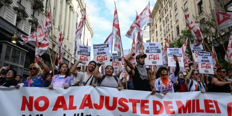 La calle se complicará para Milei