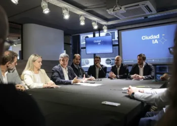 Un estudio revela los trabajos en CABA más vulnerables al avance de la IA