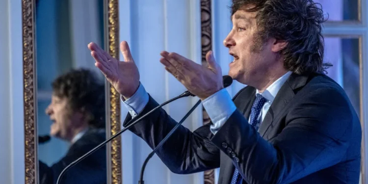 Milei se prepara para su discurso en el Council de las Américas: crecimiento y apertura económica como ejes centrales