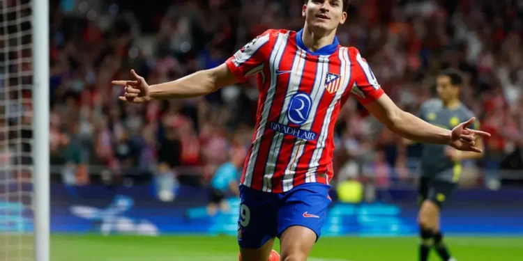 El presidente del Atlético de Madrid reafirma que Julián Álvarez permanecerá en el club a pesar del interés del Barcelona