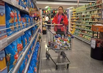 Alza en precios de alimentos genera preocupación por la inflación en agosto
