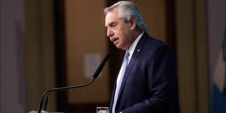 Alberto Fernández critica a Cerimedo: ‘Es un ser despreciable, un femicida’
