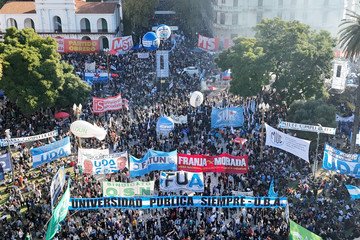 Gobierno convoca a nuevas negociaciones paritarias en medio del incumplimiento de la ley de Fondos