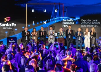 Foro de Negocios en Rosario: Optimismo Económico y Llamados a Mayor Financiamiento