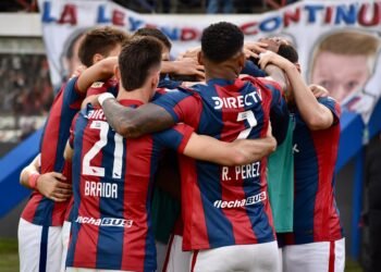 Instituto se impuso a San Lorenzo en un intenso partido, se posiciona como líder y agrava la crisis del equipo de Gorosito