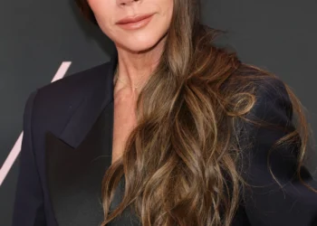 Victoria Beckham comparte sus hábitos matutinos a los 52 años: ‘Desayuno fruta, té de menta y un espresso doble’