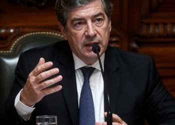 Horacio Rosatti instó a buscar ‘respuestas propias’ en el contexto de la Inteligencia Artificial