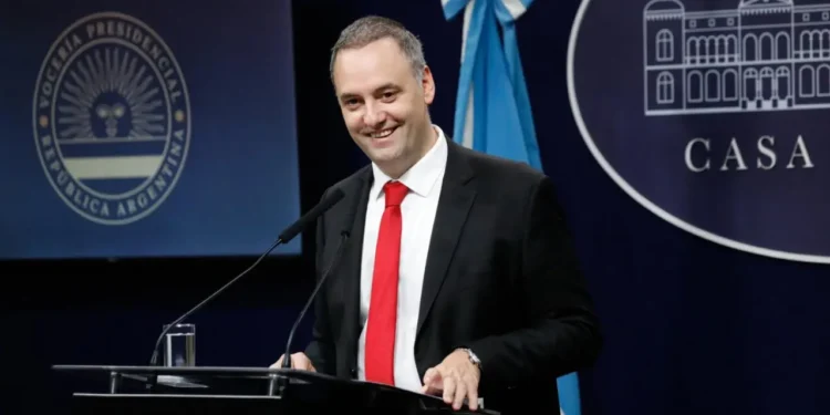 El Gobierno reacciona al caso de Adorni: “Esperaremos a que la Justicia hable”