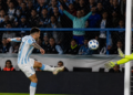El gol olímpico de Gastón Lodico que puso a Racing en ventaja ante Boca: el gesto viral de un hincha