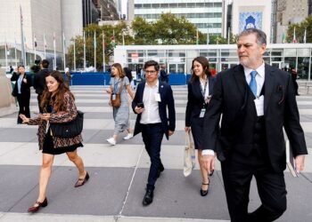 Kicillof promueve lazos financieros en Nueva York con fondos y empresarios