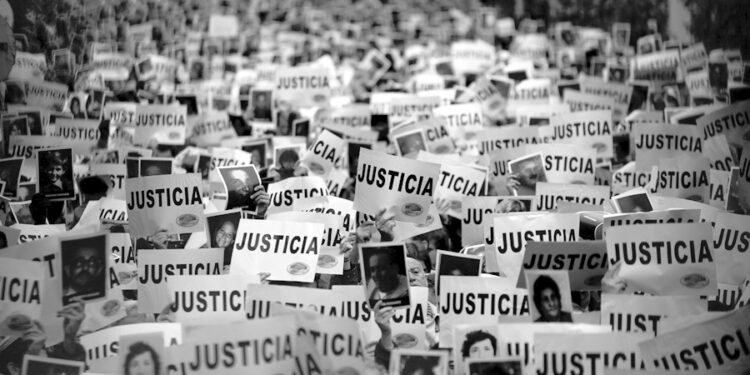 La Justicia avanza contra altos líderes iraníes y libaneses por el ataque a la AMIA