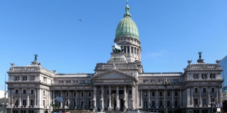 La industria de autopartes alerta en el Congreso sobre el creciente uso de piezas importadas en vehículos nacionales
