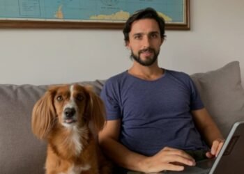 Juan Manuel, experto en conducta canina: “Si un perro ladra durante 15 minutos ante un sonido, es un indicativo de alerta”