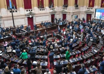 El Gobierno eleva el límite de importación para vehículos eléctricos e híbridos sin arancel