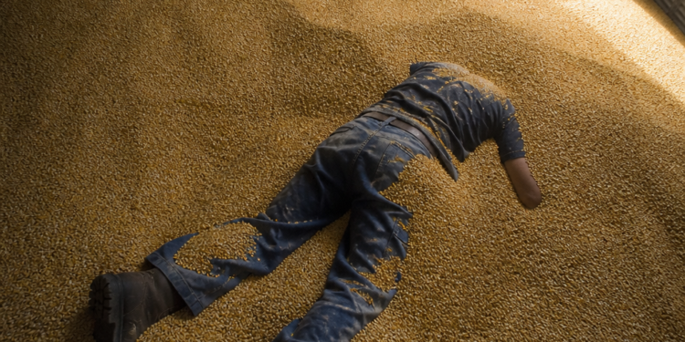 Lincoln: un hombre de 32 años falleció aplastado por una avalancha de maíz en un silo