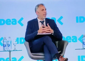 El fiscal Diego Luciani brilla en el Coloquio de IDEA en Mar del Plata y es ovacionado
