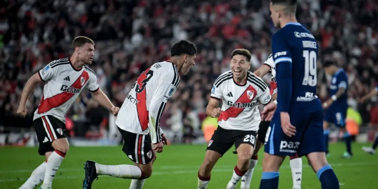 River se alza victorioso en el Superclásico y apunta a la Copa Libertadores