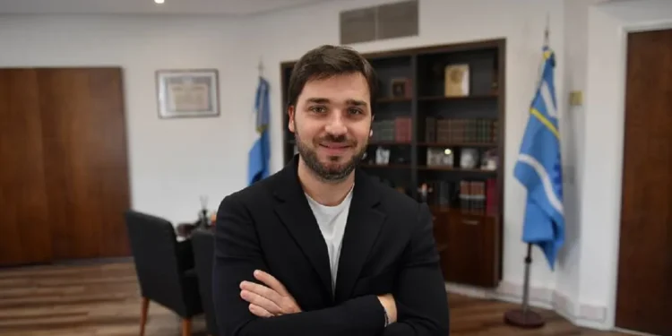 Gobernadores de la Patagonia celebran la inauguración de una obra clave en el suministro de gas