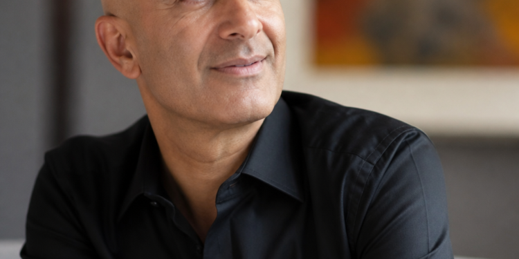 Robin Sharma, experto crecimiento personal: “Un mal día para el ego es un buen día para el alma”