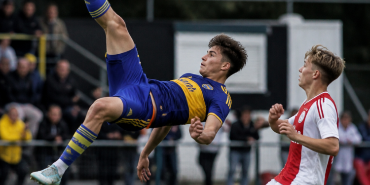 La chilena de un juvenil de Boca que brilló pese a la eliminación ante Ajax en la Messi Cup
