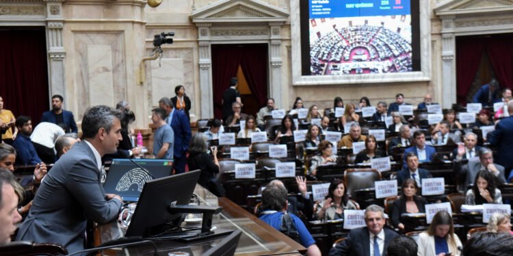 El Presupuesto bajo presión: las concesiones en discapacidad complican la situación fiscal del Gobierno