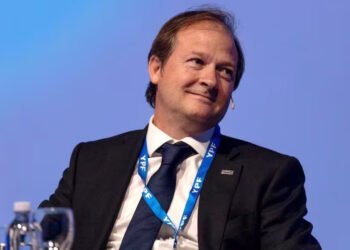 Renuncia de González: reestructuración en el ámbito energético