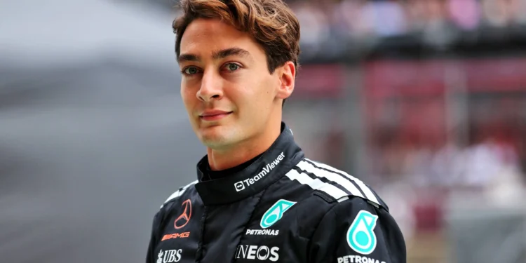 George Russell enfrenta un desafío en su lucha por el título de Fórmula 1 tras una sanción